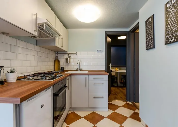 Paulay's Studio In The Center. Appartement